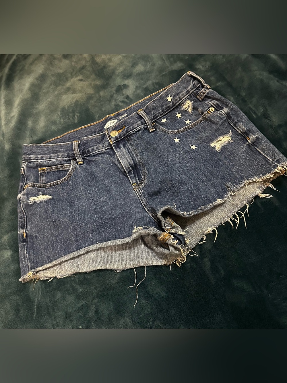 Old Navy Mid-Rise Distressed Star Embroidered Boyfriend Denim Shorts
